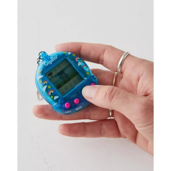 Giga Pets AR Unicorn Virtual Pet Toy - Picture 3 of 6